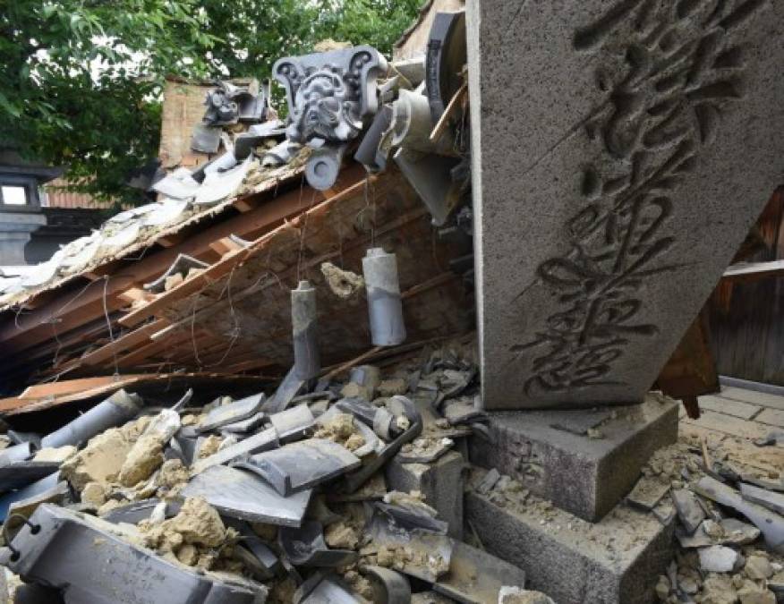 Entre las tres víctimas mortales identificadas hasta ahora se encuentra Ruina Miyake, una niña de 9 años que falleció cuando iba de camino al colegio al derrumbarse un muro en la localidad de Takatsuki (prefectura de Osaka).