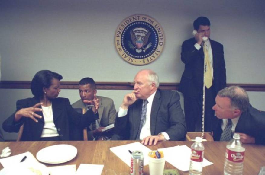 Rice, enérgica, argumenta ante un Cheney reflexivo.