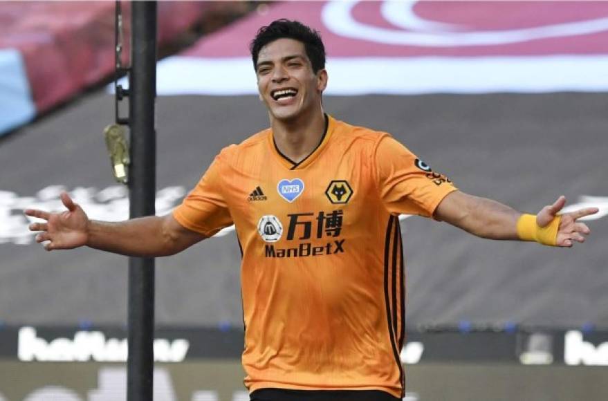 Según ha confirmado el Diario AS, el Wolverhampton Wanderers le ha puesto un precio de 100 millones de euros a su estrella mexicana Raúl Jiménez. Por otro lado, el conjunto inglés se encuentra tranquilo, ya que tiene contrato en vigor hasta 2023.