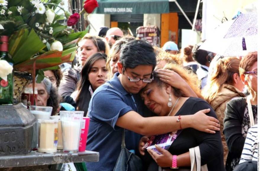 Aunque las autoridades permanecen 'a la espera de ver los detalles' con la familia, la idea es que se realice un homenaje en el que habrá 'música y flores', así como una fotografía de gran formato del llamado 'Divo de Juárez'.