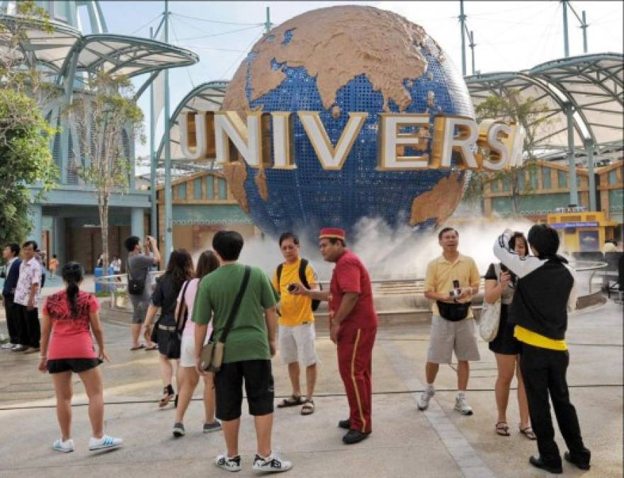 Universal Studios Florida es un parque temático de la industria del entretenimiento, en particular de las películas y la televisión.