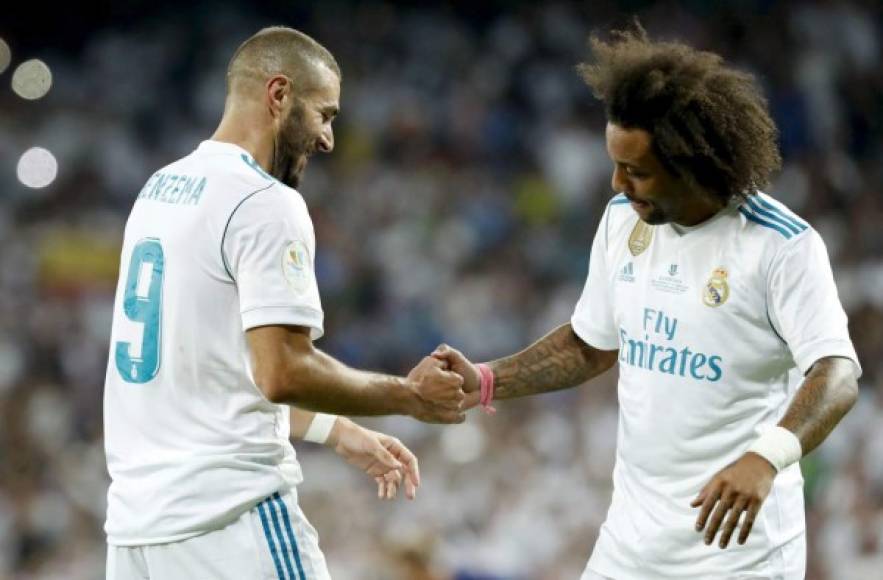 Marcelo (7): El brasileño aprovechó todo el carril izquierdo que le dejó un falso extremo como es Marco Asensio para abrir el campo y generar peligro aprovechando los desajustes en la defensa de cinco futbolistas que propuso el entrenador del FC Barcelona, Ernesto Valverde.