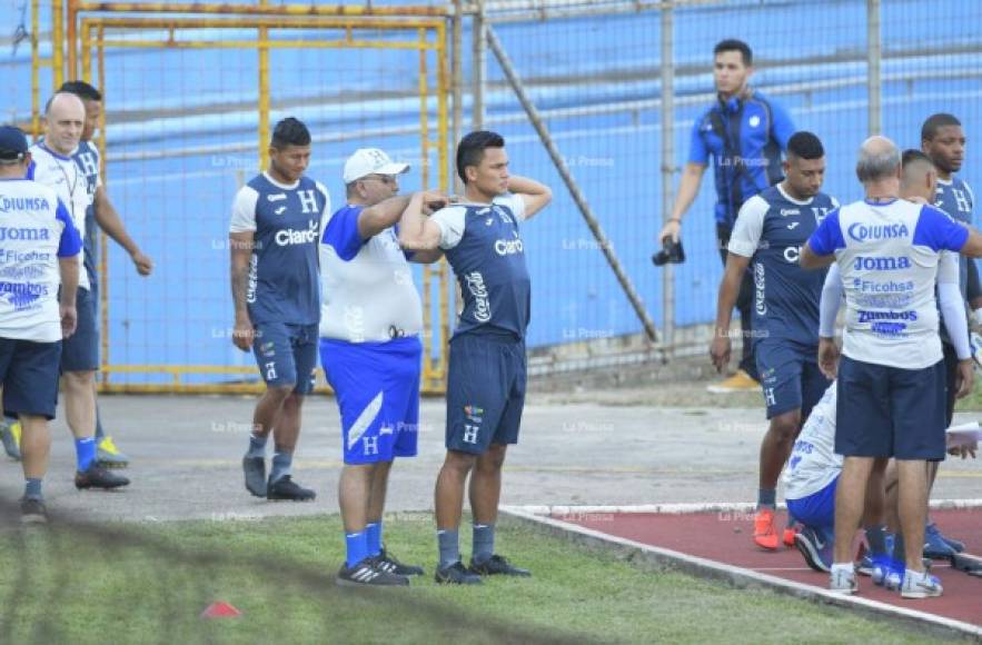 Fabián Coito ha elegido el camerino que se ubica en el sector norte, contrario a otros entrenadores que elegían el camerino sur. Ha sido una de las primeras decisiones del uruguayo.