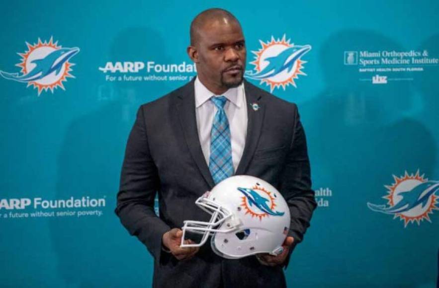 “Ser entrenador en jefe en esta liga es un sueño hecho realidad, ser entrenador de los Dolphins es un sueño hecho realidad”, dijo el entrenador hondureño.