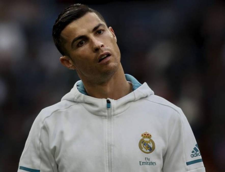 Tras esta noticia, Cristiano Ronaldo se pronunció en sus redes sociales y dejó un contundente mensaje: '¡No intentes borrar el momento hermoso que estoy viviendo con noticias falsas!La vida es buena', indicó el jugador luso.