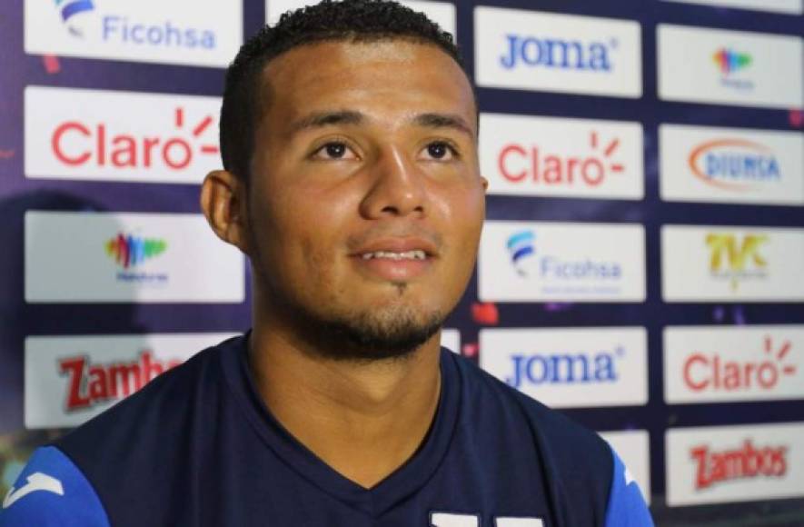 Walter Martínez: Será una de las novedades en el 11 titular de Honduras, ocupará el puesto de Rigo Rivas.