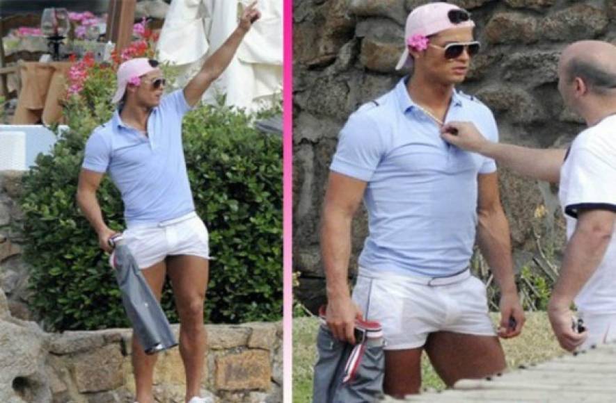 La sexualidad del delantero del Real Madrid, Cristiano Ronaldo, se ha puesto en duda en muchas ocasiones. Esta foto causó revuelo.