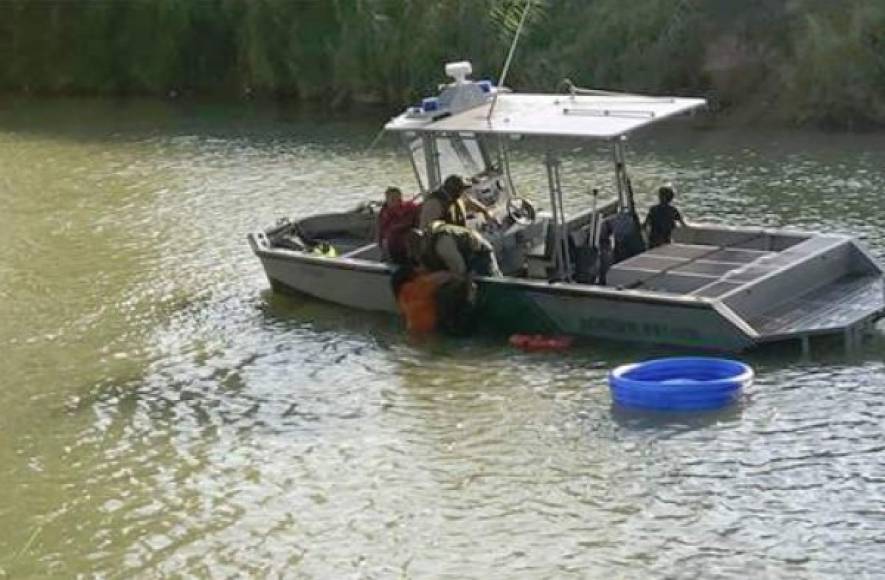 Ayer, dos inmigrantes hondureños murieron ahogados al intentar cruzar el Río Bravo, informaron autoridades estadounidenses.