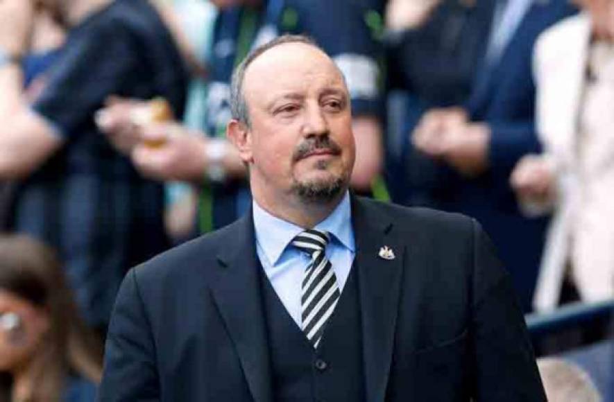 La vuelta de Rafa Benítez a los banquillos europeos está cada día más próxima. Tras desligarse de la Liga China, el nombre del entrenador español suena para llegar al banquillo de los clubes como Celtic, Napoli y Newcastle.