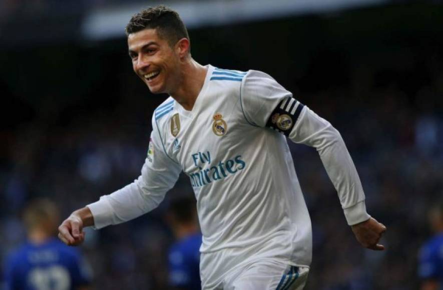 Y en la novena posición sorpresivamente aparece Cristiano Ronaldo, lejos del primer lugar. El crack del Real Madrid cuenta con 24 goles.