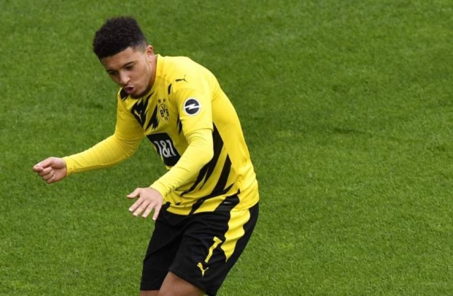 A pesar de los crecientes rumores de un cambio en el verano, la continuidad de Jadon Sancho en el Borussia Dortmund no parece ser descabellado. En una entrevista con 'Ruhr Nachrichten', Michael Zorc, director deportivo del club afirmó que “si no pasa nada se quedará'. Foto AFP.