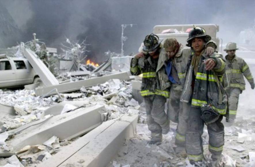 Cientos de bomberos murieron mientras intentaban rescatar vidas aquel 11 de septiembre.