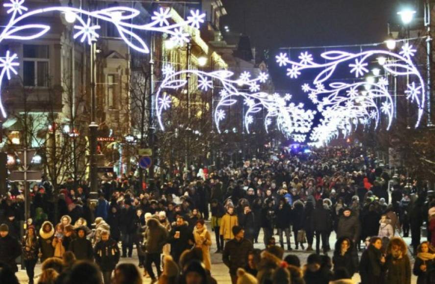 La Navidad se celebra en tres ocasiones en esa ciudad, una para cada uno de los distintos ritos, el ortodoxo, el latino y el armenio, pues cada uno sigue su propio calendario. Los días grandes a los que se suma toda la comunidad cristiana y autoridades de la región son el 24 y 25 de diciembre.