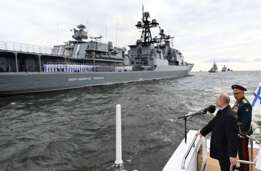 El discurso se pronunció al margen del desfile anual de la flota rusa en el río Neva, en San Petersburgo, la segunda ciudad del país.