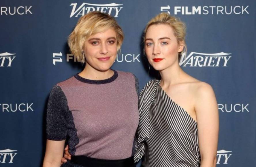 MEJOR DIRECTOR<br/><br/>Greta Gerwig- Lady Bird<br/><br/>Con su nominación al Óscar al mejor director por Lady Bird, Greta Gerwig se convirtió en la quinta mujer en ser reconocida en esta catagoría por la Academia. <br/><br/>La también actriz se unió a Lina Wertmüller ('Seven Beauties'), Jane Campion ('The Piano'), Sofia Coppola ('Lost in Translation') y Kathryn Bigelow ('The Hurt Locker') en el club -por desgracia exclusivo-.<br/><br/>