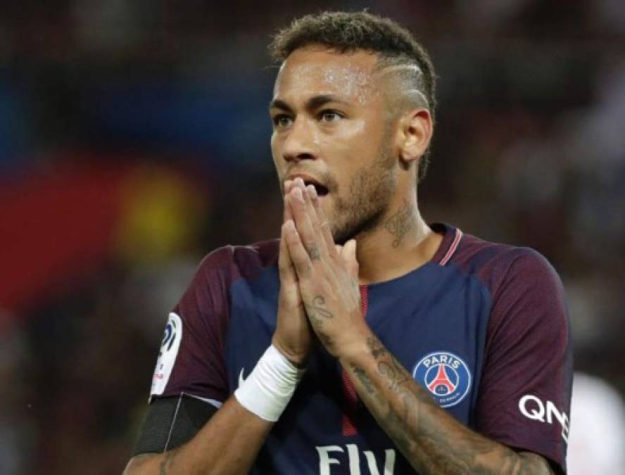 Bombazo. El Manchester City de Pep Guardiola se ha colado en la lista de candidatos a hacerse con los servicios del brasileño Neymar si este finalmente abandona el Paris Saint-Germain. El brasileño estaría encantado de jugar en Inglaterra.