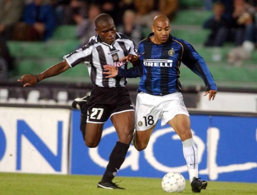 Debido a sus actuaciones en el Olimpia, Samuel Caballero llegó a jugar inclusive al Calcio de Italia en donde fue fichado por el Udinese. Aquí en un partido contra nada más y nada menos que el Inter de Milán.