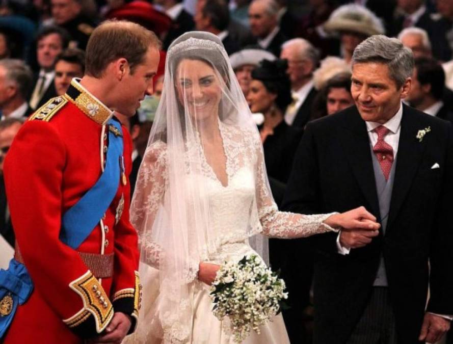 29 de abril de 2011: la pareja se casó en una lujosa ceremonia en la Abadía de Westminster en Londres. <br/><br/>