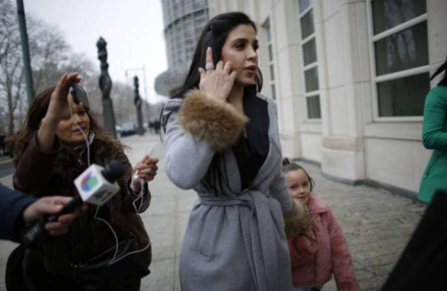 'Mi preocupación es nada más su salud, porque sé que está muy mal psicológicamente y que se siente muy mal, por lo que me han dicho los abogados; es lo que me preocupa, pues como va allegar a un juicio bien si estatal de salud', afirmó Coronel en una de las audiencias del ex jefe del cartel de Sinaloa.