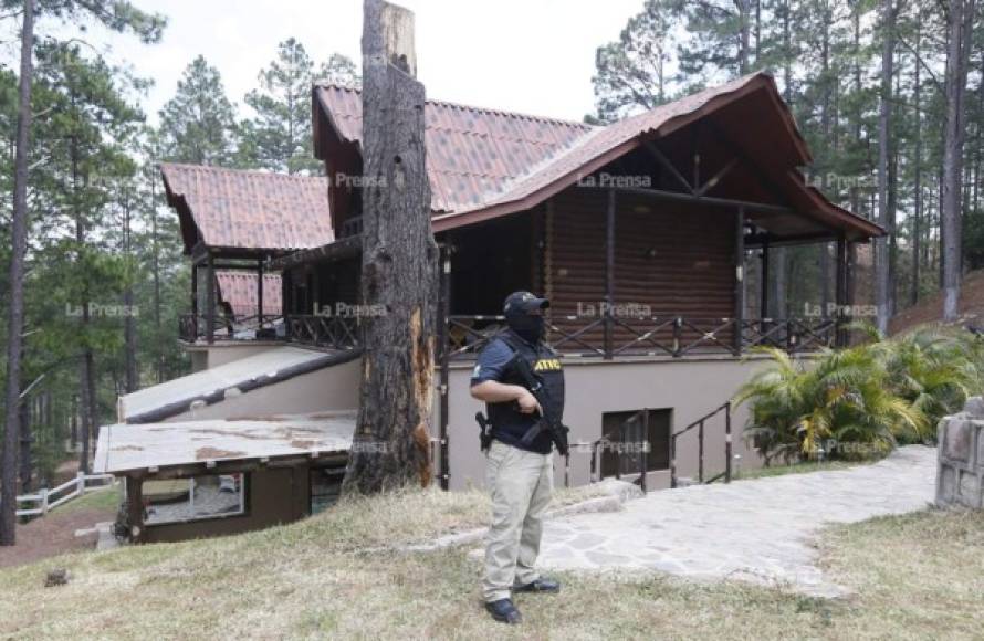 Desde que Rosa de Lobo fue capturada el 28 de febrero de 2018 nadie regresó a la lujosa cabaña asegurada.