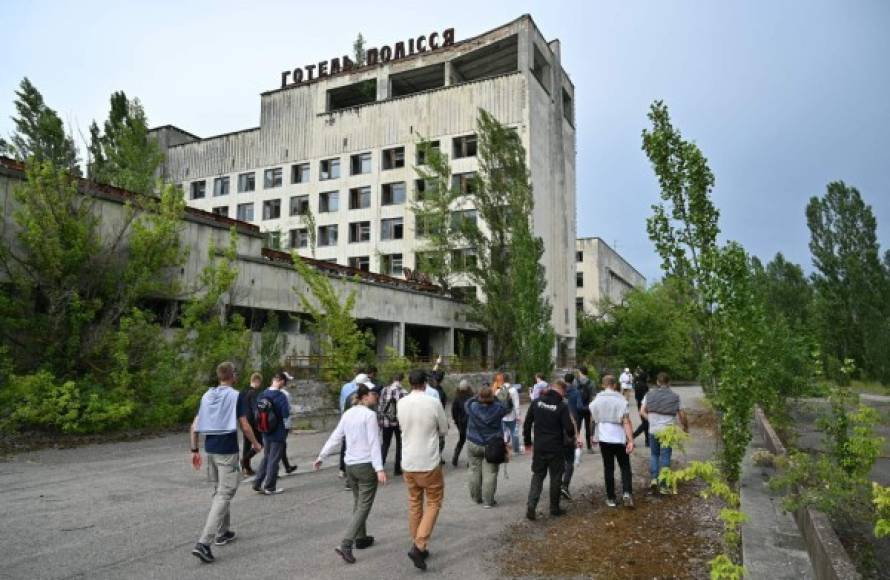 El paquete turístico para visitar la ciudad abandonada cuesta entre 100 y 150 euros al día e incluye un recorrido guiado bajo la supervisión de los operadores por los vestigios de la que fue una de las ciudades más prósperas en los 80.