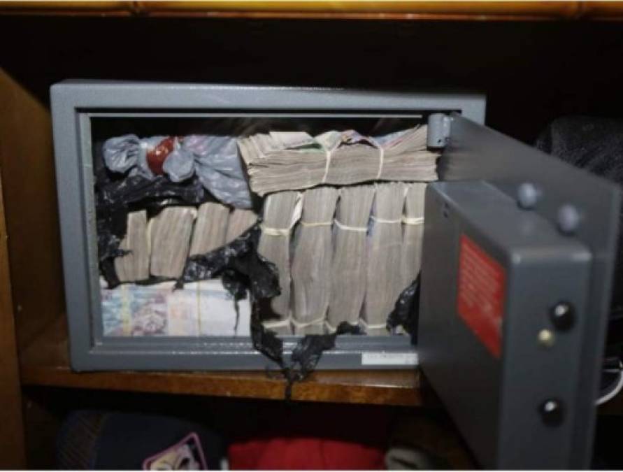 En la lujosa residencia encontraron una caja fuerte con dinero en efectivo donde había paquetes de billetes de 500 lempiras y dólares los que hasta el cierre de esta edición no habían sido cuantificados, pero podrían ser más de un millón de lempiras.<br/>