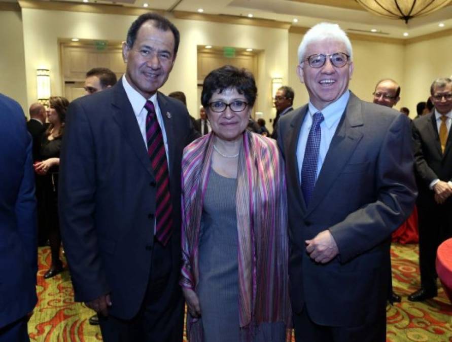 Carlo Valle, Dolores Jiménez y Tomás Díaz.