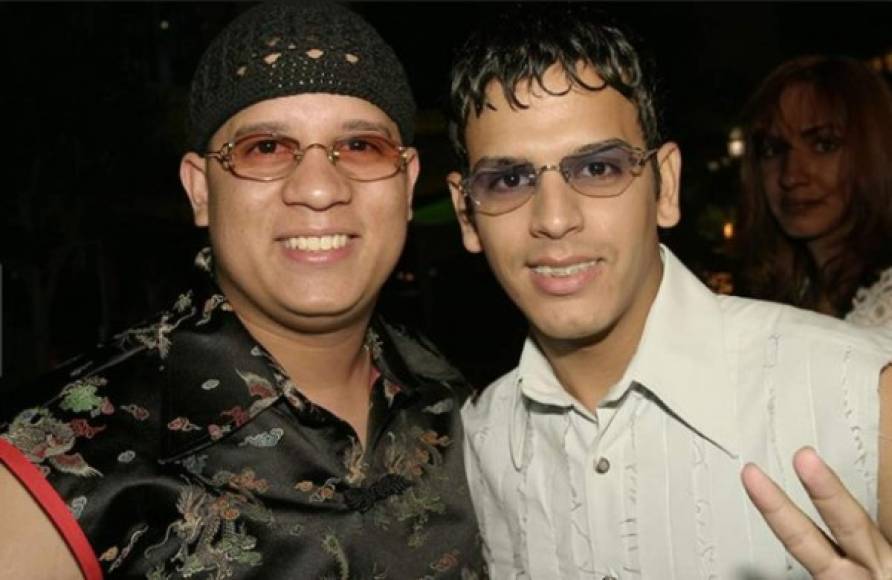 Héctor 'El Father'<br/><br/>El artista fue uno de los máximos exponentes y precursores del reggaetón, quien se dio a conocer con el exitoso dúo de ‘Héctor y Tito’ a mediados de los años 90’s, formando pareja con Tito ‘El Bambino’.<br/>