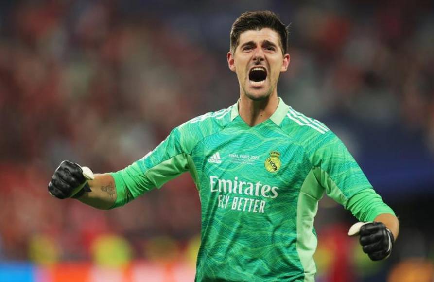 Thibaut Courtois: El portero del Real Madrid aparece en la décima posición de la lista final del Balón de Oro.