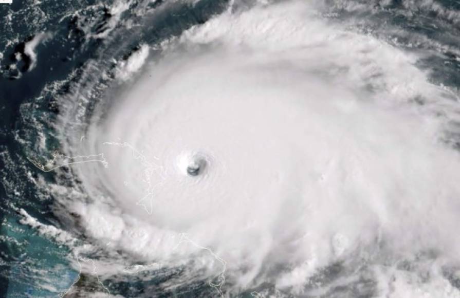 Dorian es el segundo huracán más poderoso en la cuenca del Atlántico, según registros del NHC.