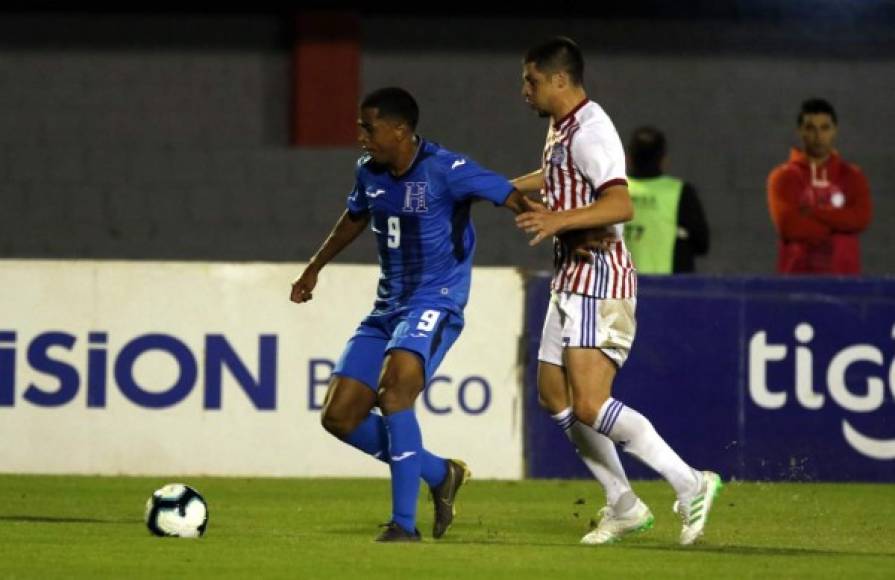 Rigoberto Rivas jugó más de una hora contra Paraguay y esta vez se quedará en el banco de suplentes en el inicio.