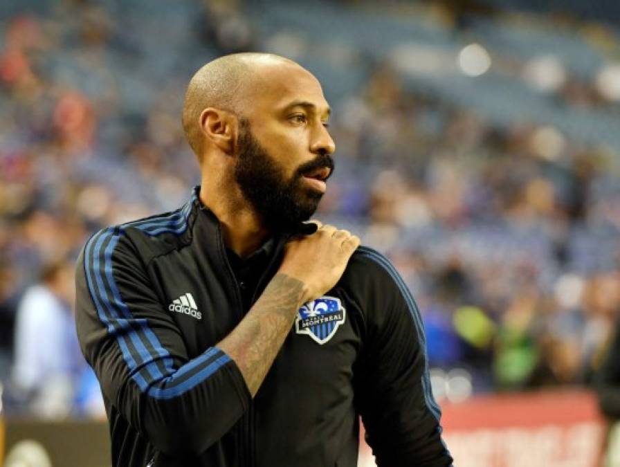 Thierry Henry - El francés Henry encajaría en la misma idea, la de apostar por un exjugador con carisma. 'Tití' está actualmente sin equipo después de ser asistente de Robert Martínez en la selección belga y de probar la aventura en solitario en el AS Mónaco y el Montreal Impact de la MLS. Foto EFE