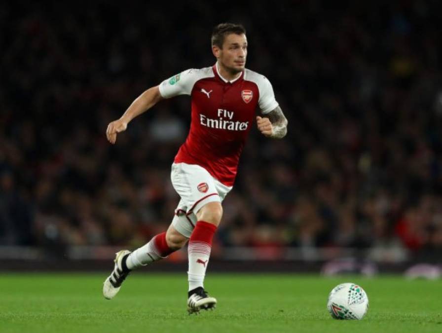 Tras la salida de Francis Coquelin con destino al Valencia CF, el próximo en salir del Arsenal sería el lateral francés, Mathieu Debuchy, con rumbo al Saint-Ettiene.