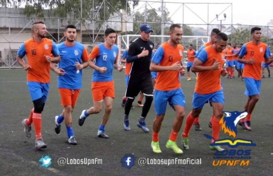 En las prácticas de esta semana se sumó el arquero Harold Fonseca (25 años). El guardameta militó en el presente torneo con el Vida, pero ya es agente libre.