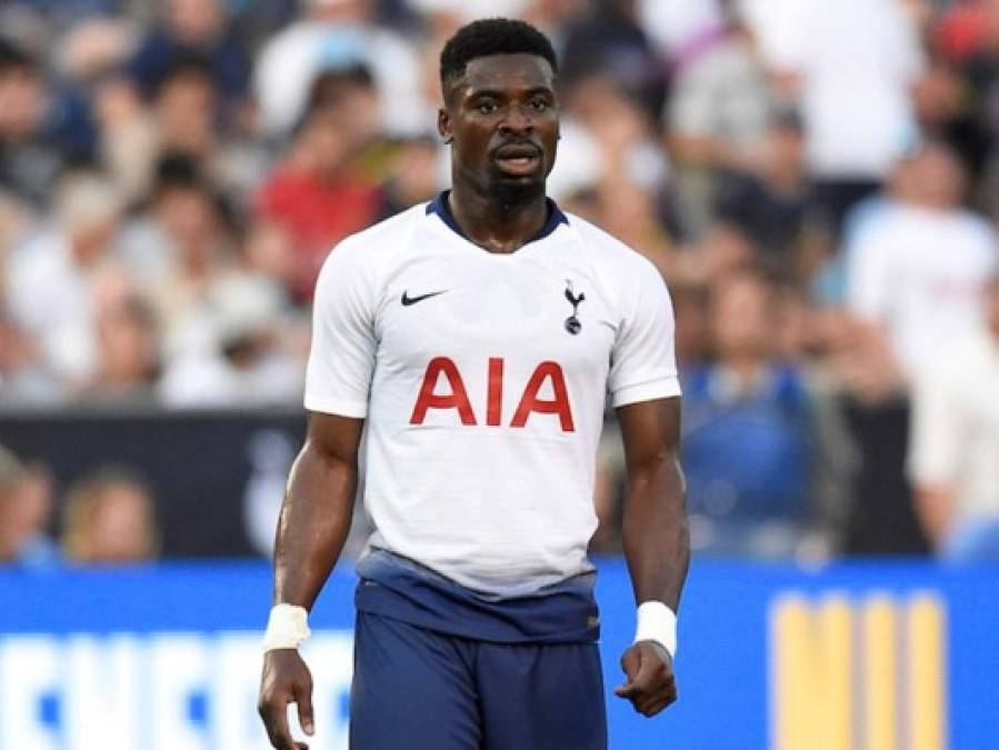 El AC Milan se interesa por Serge Aurier. El diario británico The Sun asegura que el conjunto italiano se encuentra en conversaciones con el agente del marfileño. Sin embargo, el Tottenham no parece estar por la labor de dejar marchar al lateral derecho.