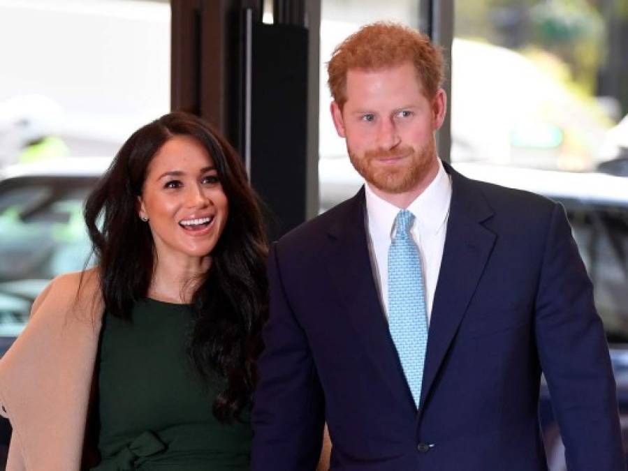 Tras un breve paso por Canadá, se fueron a vivir a California, donde Meghan creció y tiene contactos profesionales: la actriz de 39 años y el príncipe de 36 firmaron un contrato multimillonario con Netflix para producir largometrajes y series.