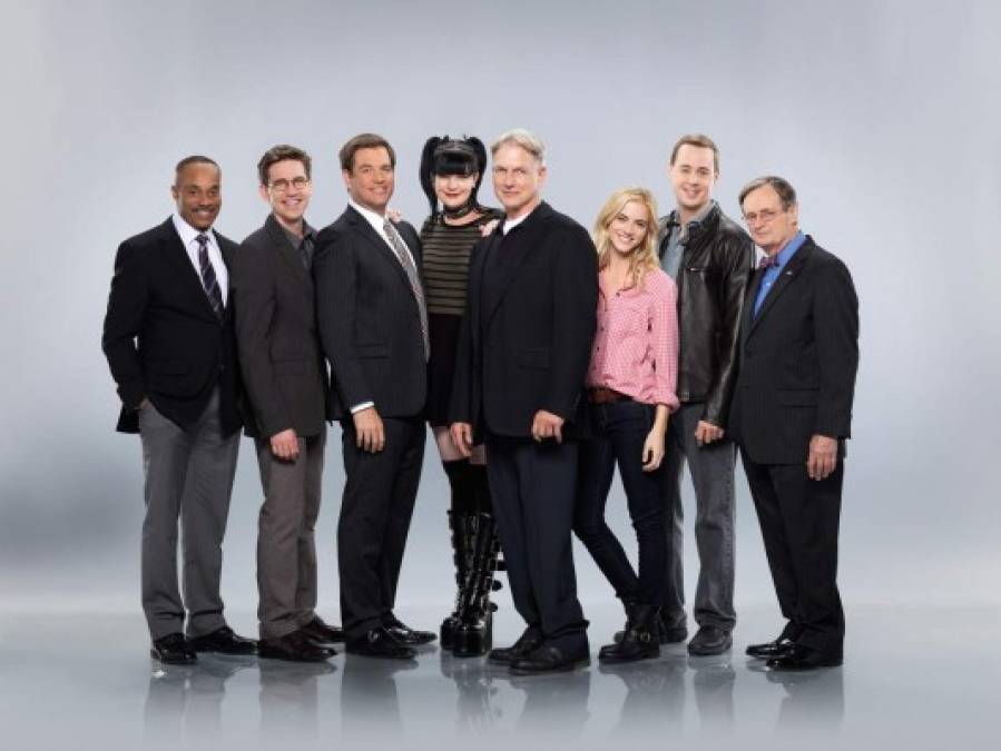 La serie central de NCIS (Navy: investigación criminal) lleva 15 temporadas con un reparto bastante estable, y sus spin-offs van camino a lograrlo; el remake de Hawaii Five-0 suma ocho y Mentes criminales supera los 12 con tantos jefes protagonistas que ya se ha perdido la cuenta.