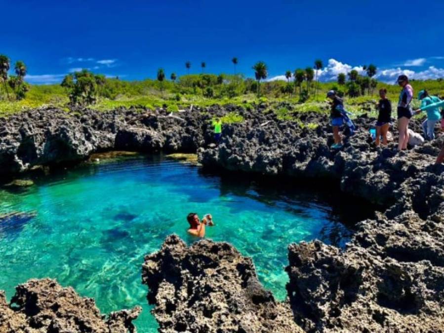 Sin duda, la piscina natural de agua salada es una visita obligada al llegar a Utila.