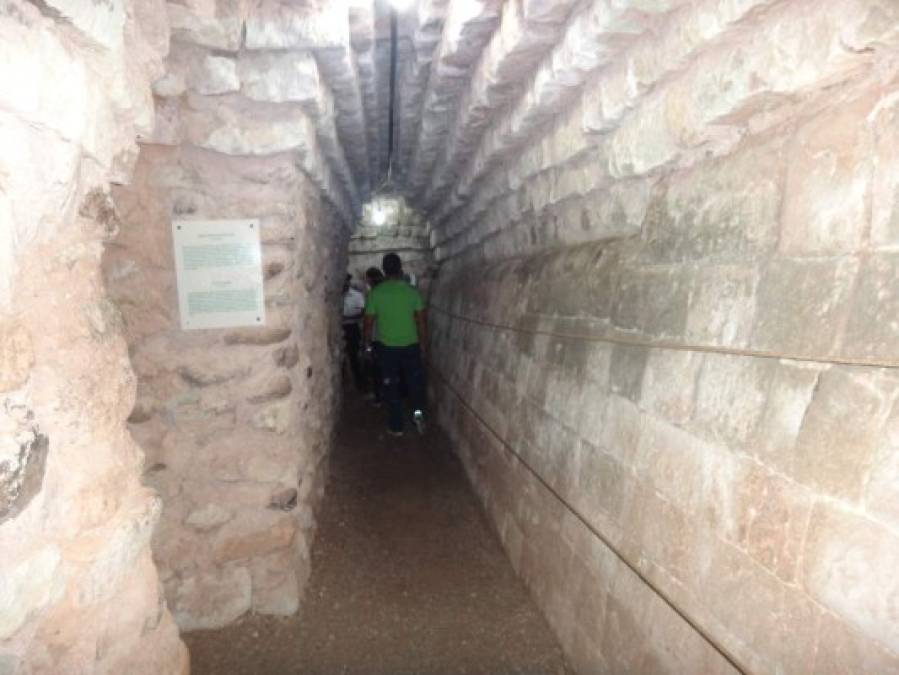 Túneles en el Parque Arqueológico Copán.