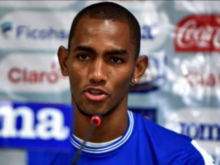 Jerry Bengtson: El delantero sería sacado del equipo titular ante Chile, jugó ante Panamá.