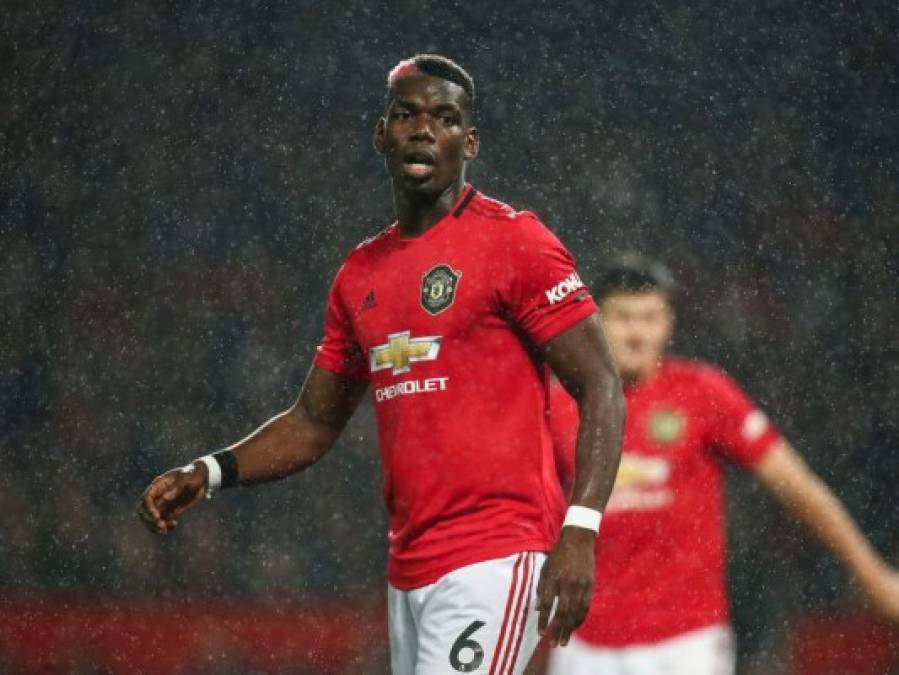 El Manchester United ha puesto precio a la salida de Paul Pogba, concretamente 150 millones de libras (algo más de 170 millones de euros al cambio). Ahora la Juventus de Turín y el Real Madrid ya saben el precio que tendrán que pagar si quieren al francés, tal y como apunta el diario británico Daily Express. Mientras que The Sun asegura que el United ha perdido la paciencia definitivamente con el francés, y estaría decidido a venderlo a cualquiera de sus pretendientes.