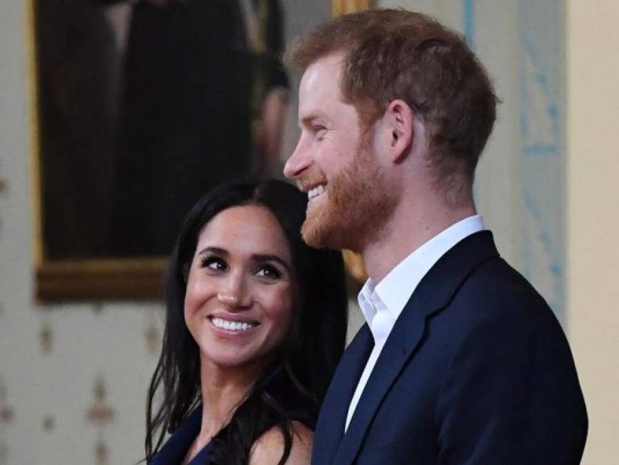 Su historia empezó con un flechazo pero el cuento de hadas se tornó en suplicio para el príncipe Harry y Meghan Markle, que decidieron dejar la familia real y mudarse a Estados Unidos para consolidar la suya propia. Estas son cinco etapas claves de la relación de la pareja, que este domingo anunció el nacimiento de su segundo hijo, Lilibet Diana.<br/>Fotos: AFP