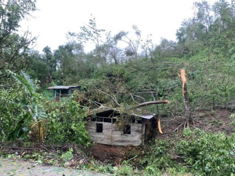 Bilwi o Puerto Cabezas, la principal ciudad de la RACN, se encuentra incomunicada y sin energía eléctrica desde anoche tras las torrenciales lluvias y los huracanados vientos provocados por Iota, que también averió los servicios de telecomunicaciones, según confirmó el estatal Instituto Nicaragüense de Telecomunicaciones y Correos (Telcor).<br/>