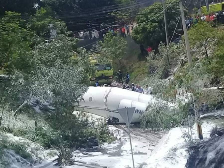 El subjefe de la Comisión Permanente de Contingencias (Copeco), Carlos Cordero, indicó a medios locales que al menos seis personas fueron trasladadas al estatal Hospital Escuela.<br/>