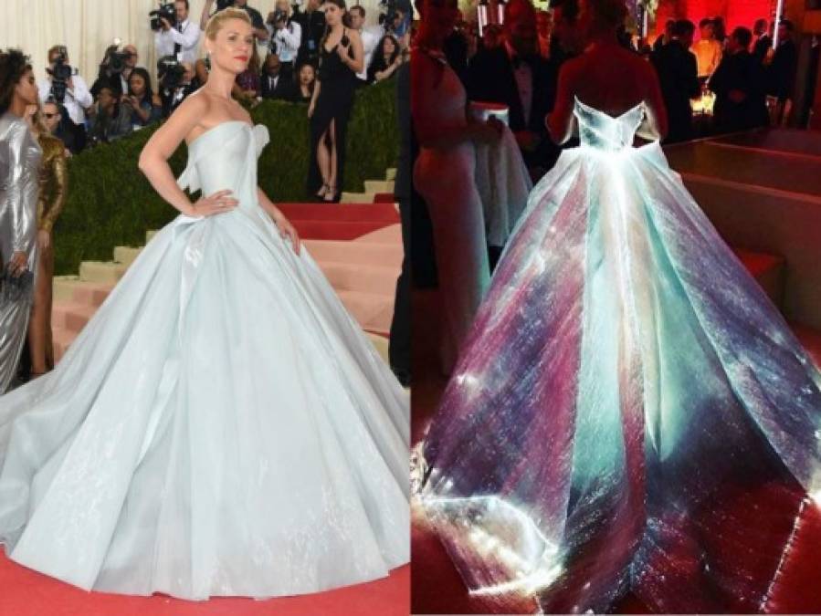 Claire Danes en un Zac Posen brillante. Sin duda uno de los vestidos más espectaculares de la noche.