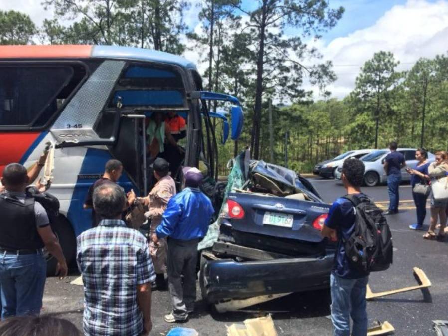 Cuando el vehículo involucrado es un autobús, el riesgo de que se produzcan muchas muertes es alto.