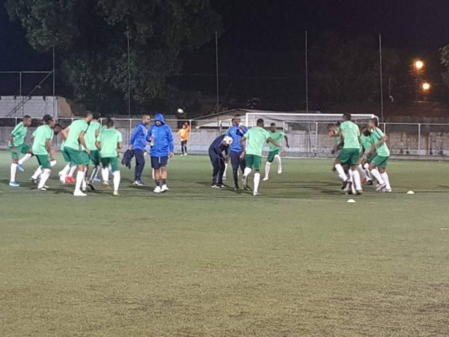 El lazo que une a la selección de Martinica y Francia es muy cercano, pues los caribeños son una colonia francesa que tiene derecho a tener su propia selección. Aunque si nos referimos al desarrollo del fútbol, el equipo nacional galo sobresale en niveles exorbitantes, pero probablemente las cosas serían diferentes si algunos futbolistas de talla mundial hubieran optado por defender los colores del cuadro caribeño y no los de el europeo.