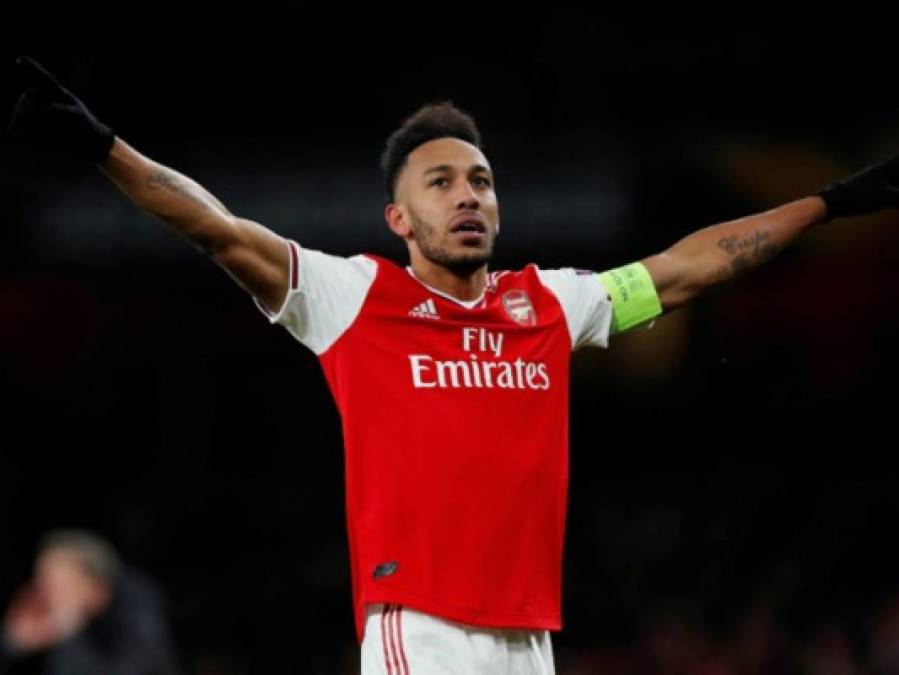 Pierre-Emerick Aubameyang, que acaba contrato con el Arsenal el 30 de junio de 2021, parecía que iba a salir del Arsenal este verano pero desde la dirección de la entidad tienen claro que se desprenderán del gabonés sólo por un precio adecuado por él.<br/><br/>De hecho, el club londinense está dispuesto a que el jugador agote el contrato y no reciba nada de dinero si no llega una oferta superior a los 20 millones de libras, según publica 'The Sun'.