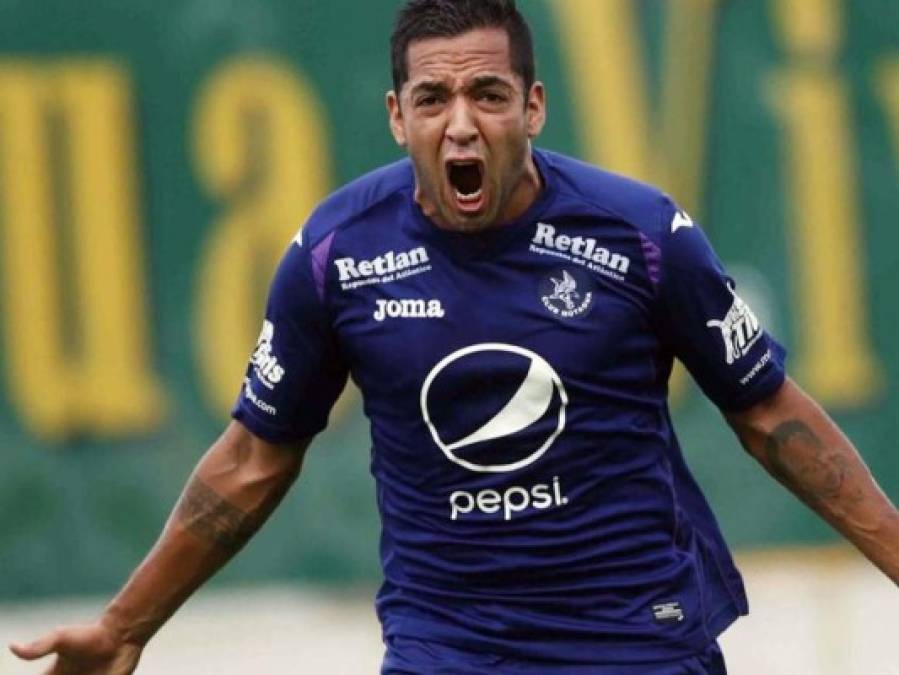 Lucas Gómez: El delantero argentino podría volver a la Liga de Honduras tras su paso por Costa Rica, el exdel Motagua interesa al nuevo ascendido UPNFM y anteriormente se conoció que el Juticalpa lo pretendía.