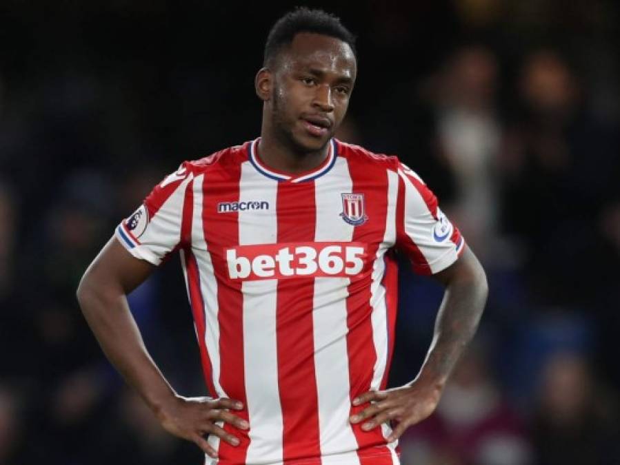 LONDON, ENGLAND - DECEMBER 30: Saido Berahino of Stoke City during the Premier League match between Chelsea and Stoke City at Stamford Bridge on December 30, 2017 in London, England. (Photo by Catherine Ivill/Getty Images)